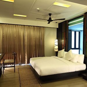 Deluxe Room Room only